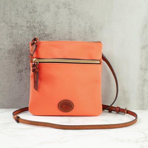 Dooney & Bourke Handbags - Dooney & Bourke Crossbody Bag